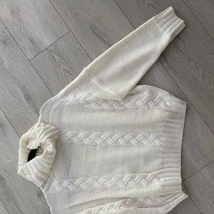 Turtle neck sweater